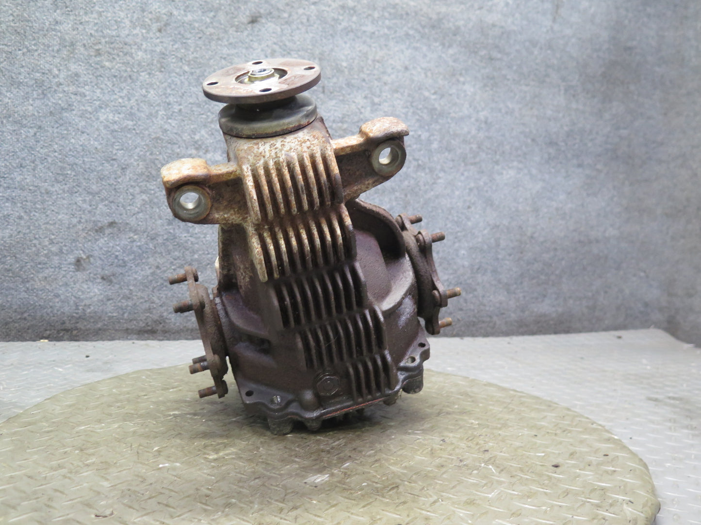 89-92 Toyota Supra MK3 NA A/T G284 Rear Differential Carrier 4.3 Ratio 118k OEM