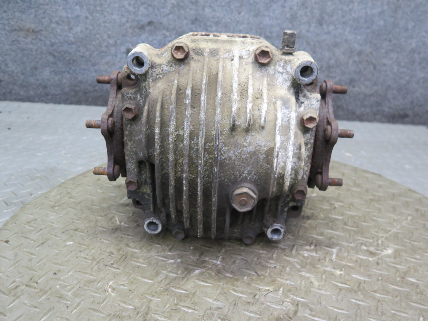 89-92 Toyota Supra MK3 NA A/T G284 Rear Differential Carrier 4.3 Ratio 118k OEM