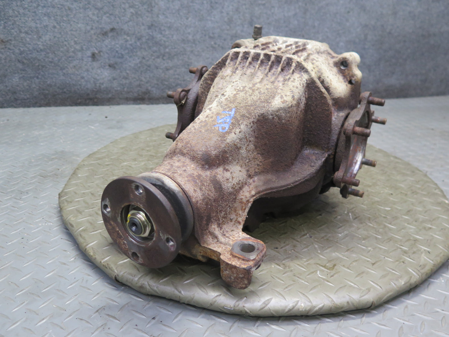 89-92 Toyota Supra MK3 NA A/T G284 Rear Differential Carrier 4.3 Ratio 118k OEM