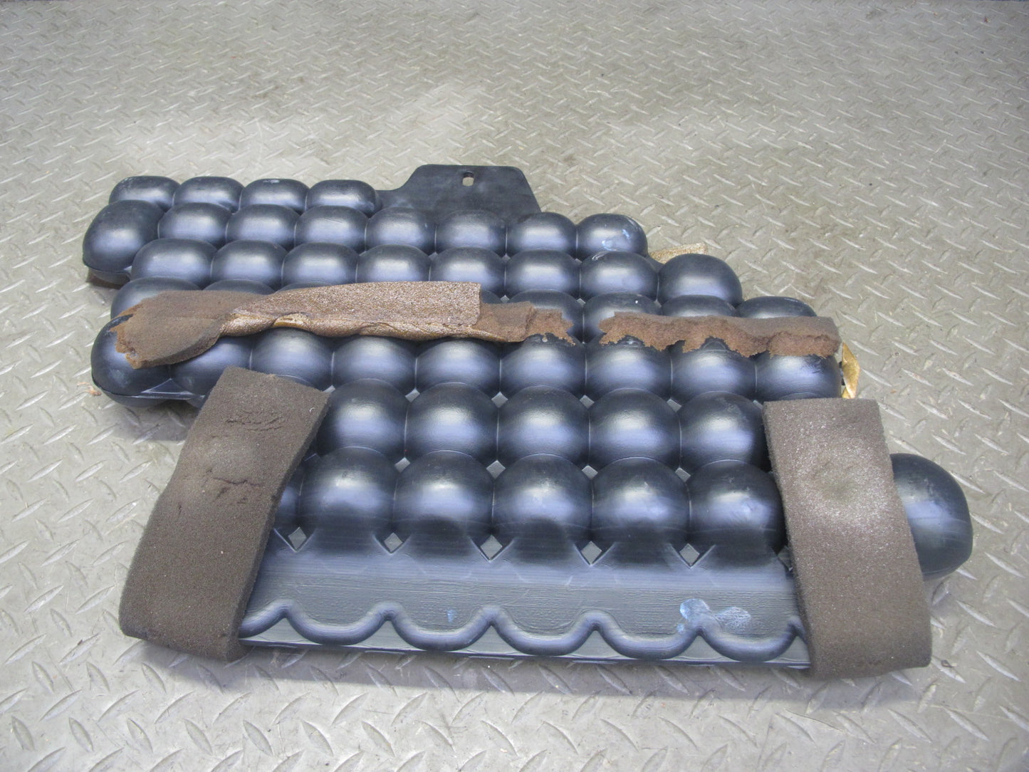 77-85 Mercedes W123 300D 240D Vacuum Reservoir Tank 1238001419 OEM