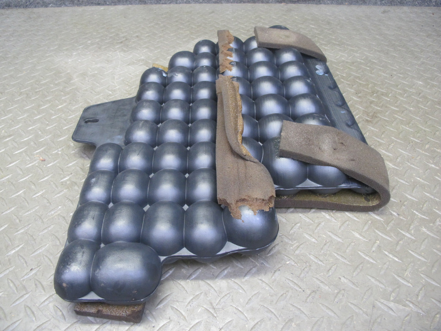 77-85 Mercedes W123 300D 240D Vacuum Reservoir Tank 1238001419 OEM