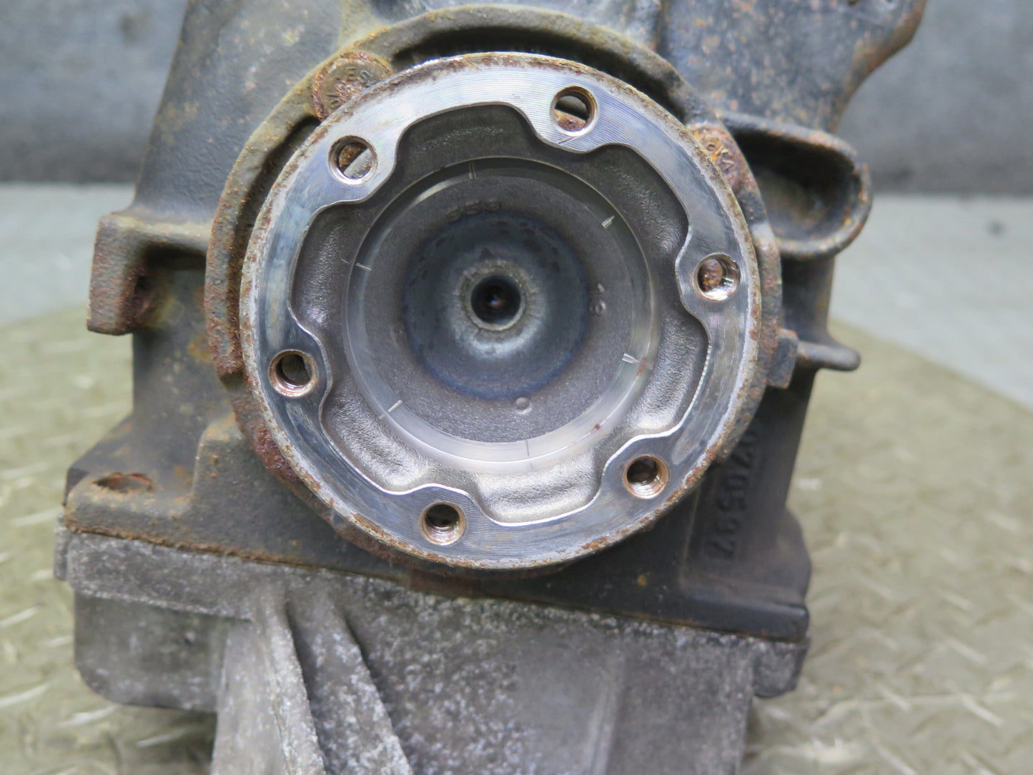 96-99 BMW E36/7 Z3 1.9L M44 M/T Rear Differential Carrier 3.45 Ratio OEM