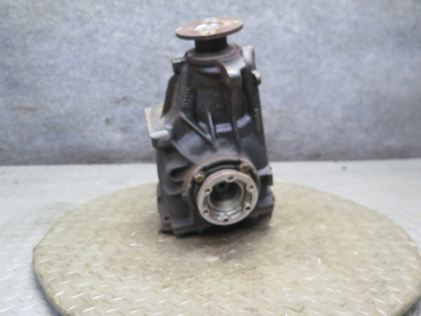 96-99 BMW E36/7 Z3 1.9L M44 M/T Rear Differential Carrier 3.45 Ratio OEM