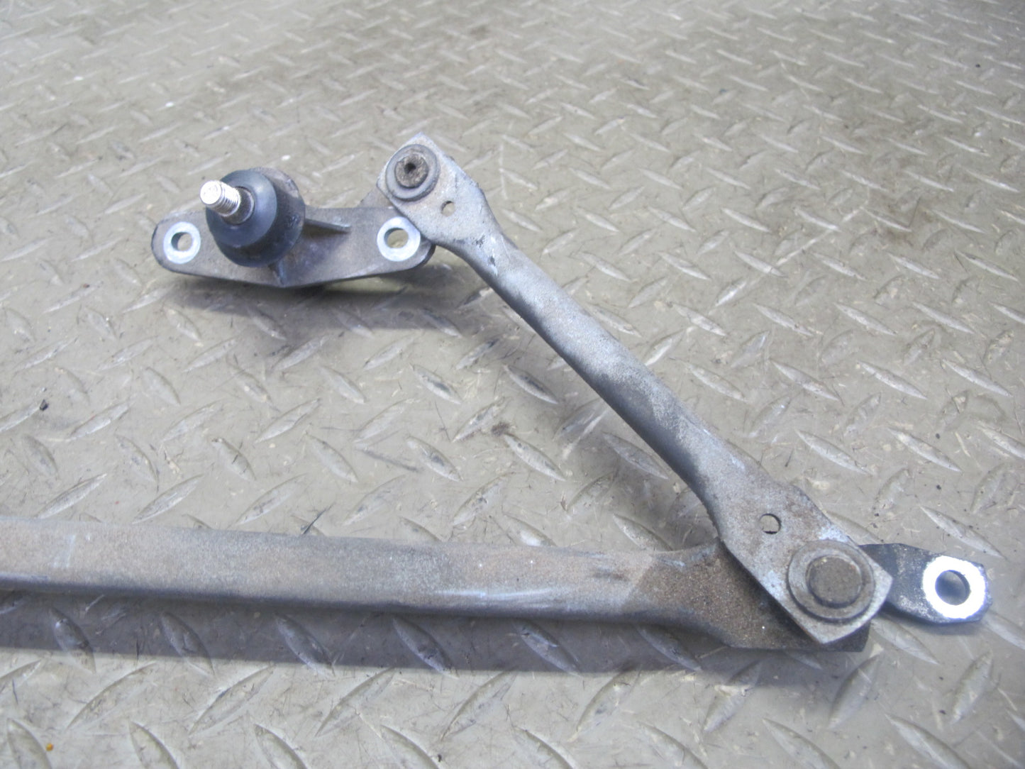 77-85 Mercedes W123 300D 240D Windshield Wiper Transmission Linkage w Motor OEM