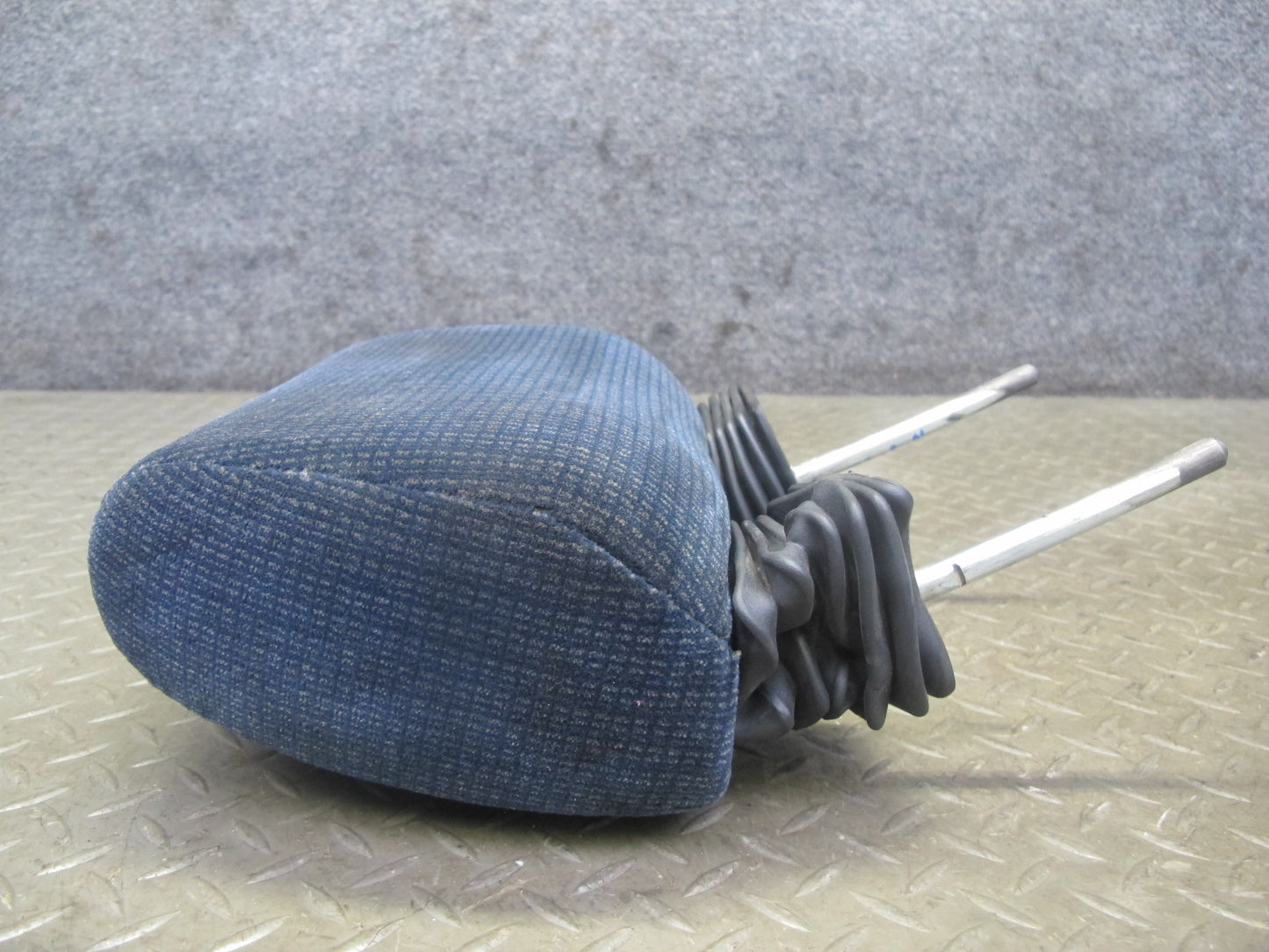 85-89 Toyota MR2 AW15 Set of 2 Front Left & Right Velour Seat Headrest Blue OEM