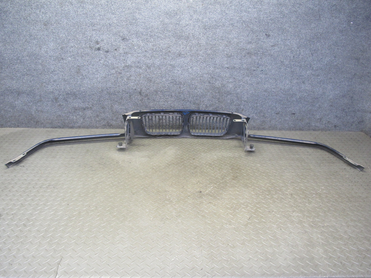 97-99 BMW E36 328ic Front Nose Panel Cover Blue w Kindley Grille Assembly OEM