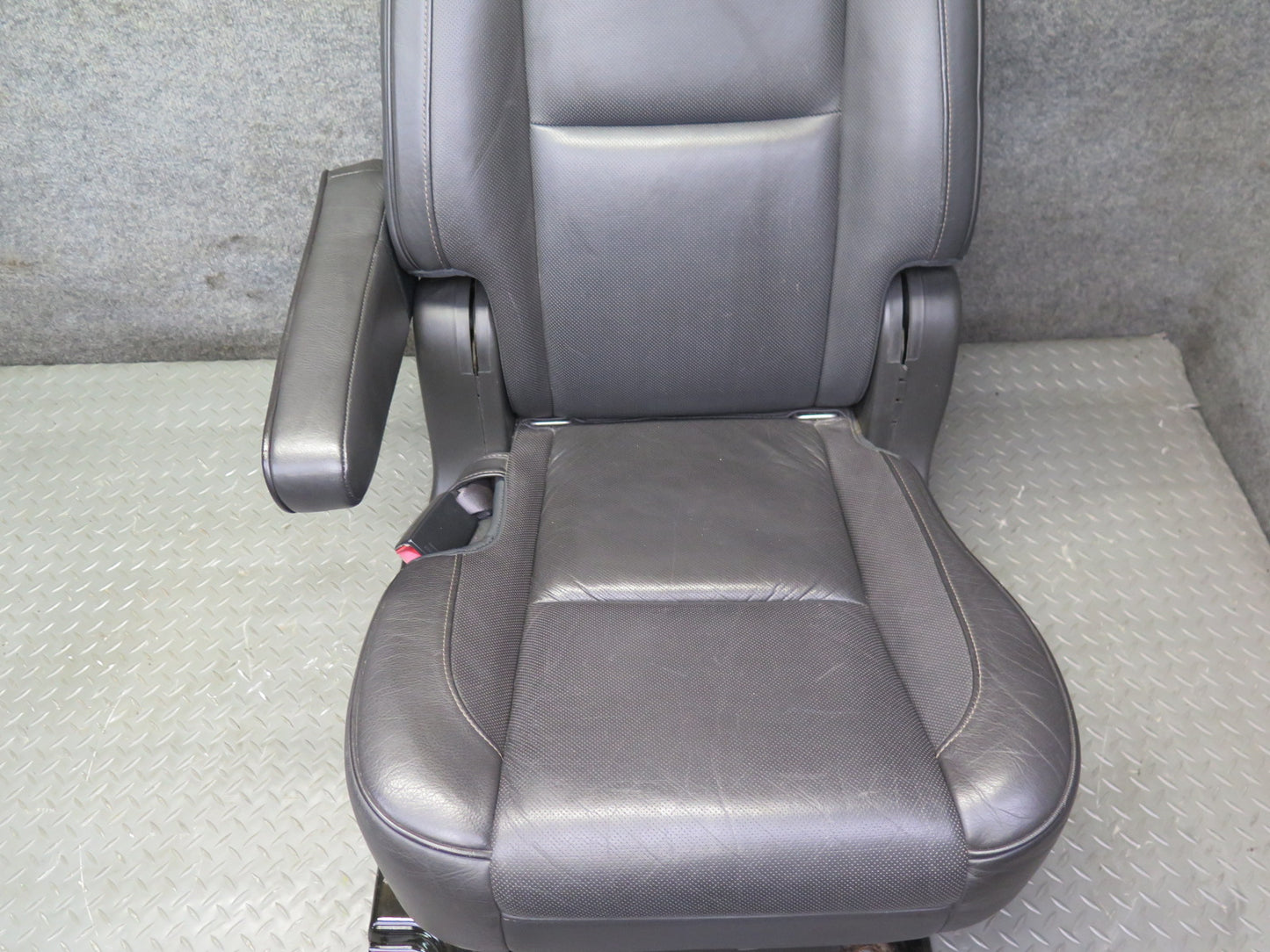 2013-2014 Cadillac Escalade Platinum Rear Second 2ND ROW Leather Seat Set of 2