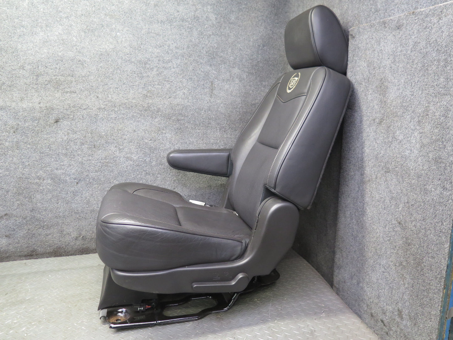 2013-2014 Cadillac Escalade Platinum Rear Second 2ND ROW Leather Seat Set of 2