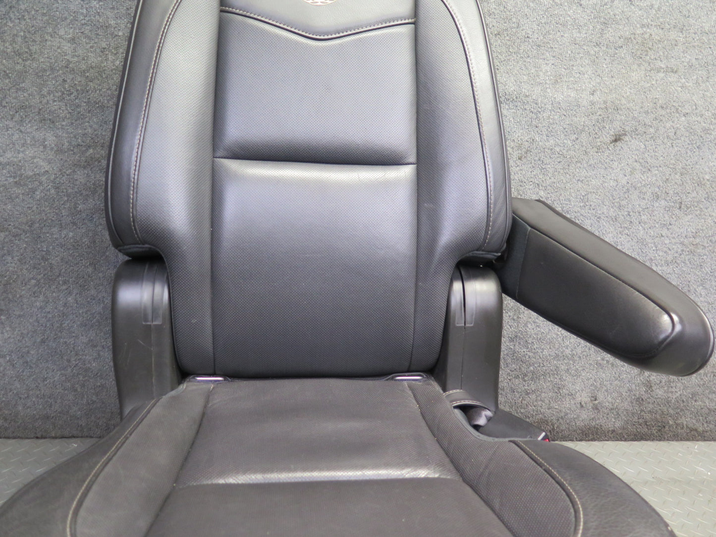 2013-2014 Cadillac Escalade Platinum Rear Second 2ND ROW Leather Seat Set of 2