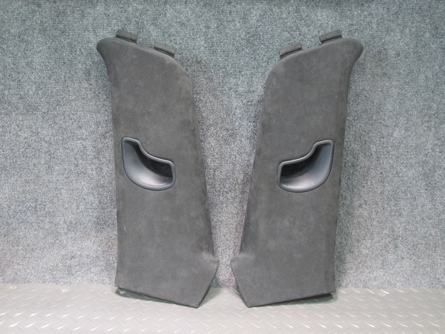 2011-2018 Porsche Cayenne 958 Rear Left & Right Upper C Pillar Trim Panel Set