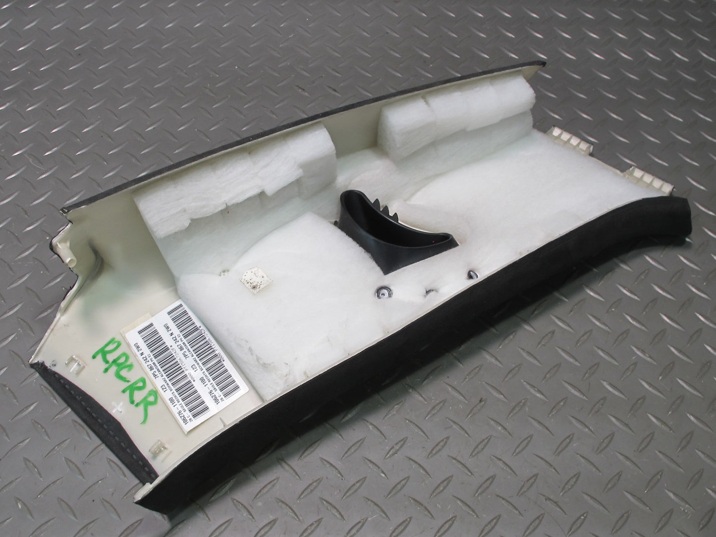 2011-2018 Porsche Cayenne 958 Rear Left & Right Upper C Pillar Trim Panel Set