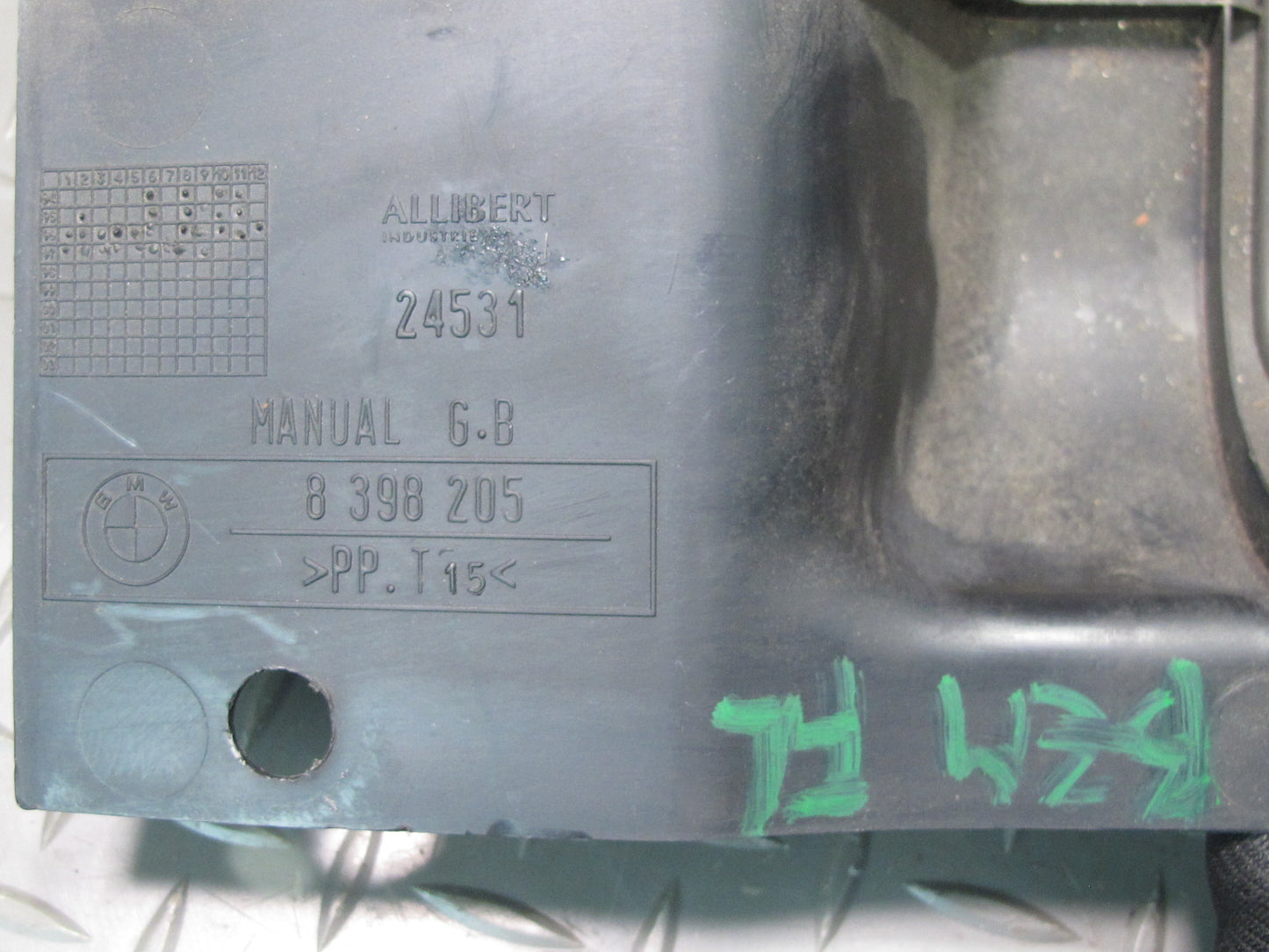 96-02 BMW E36/7 Z3 Set of 2 Left & Right Under Dash Trim Panel Black OEM