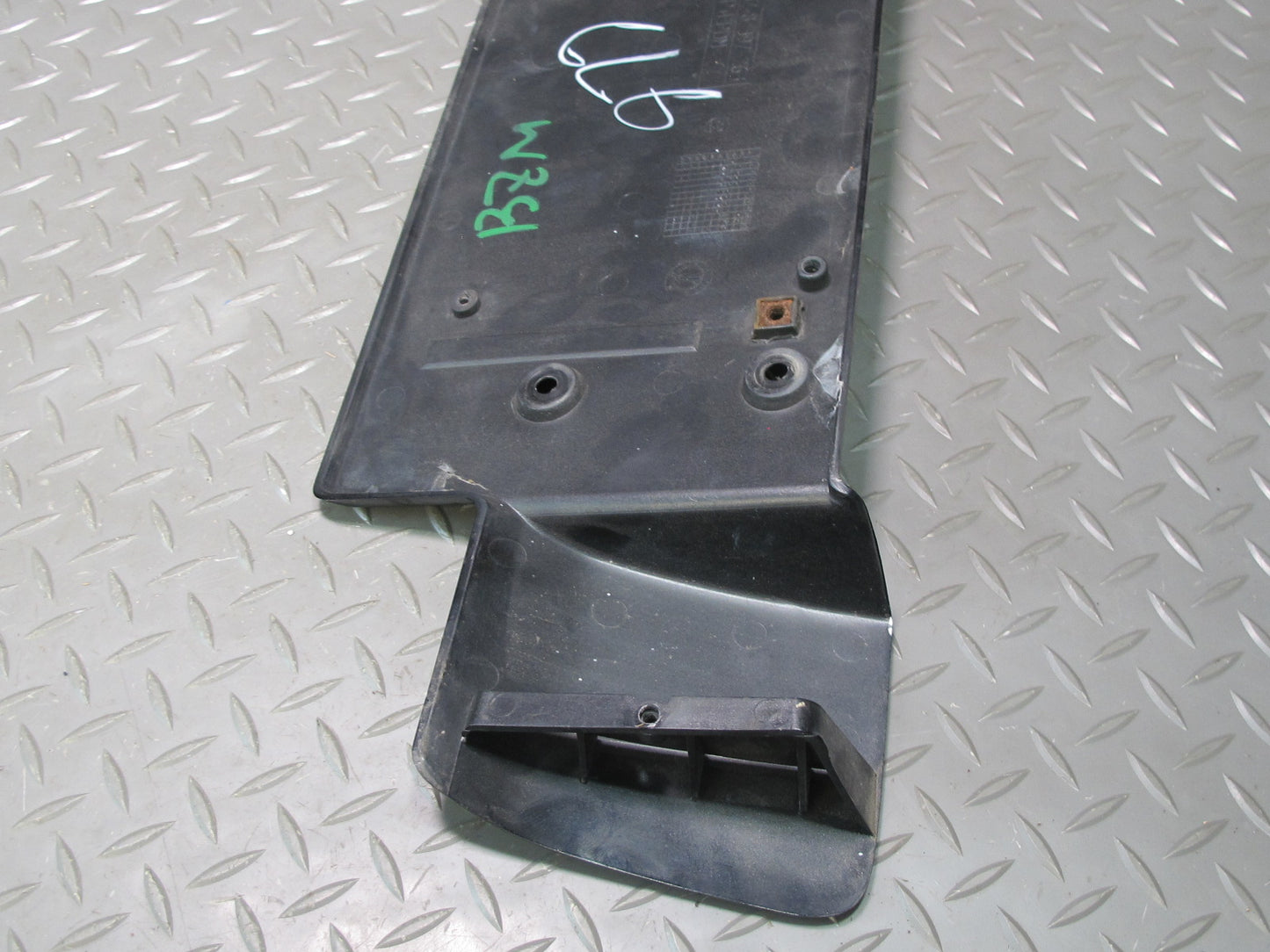96-99 BMW E36/7 Z3 Rear License Plate Panel Mount Bracket Black 8397263 OEM