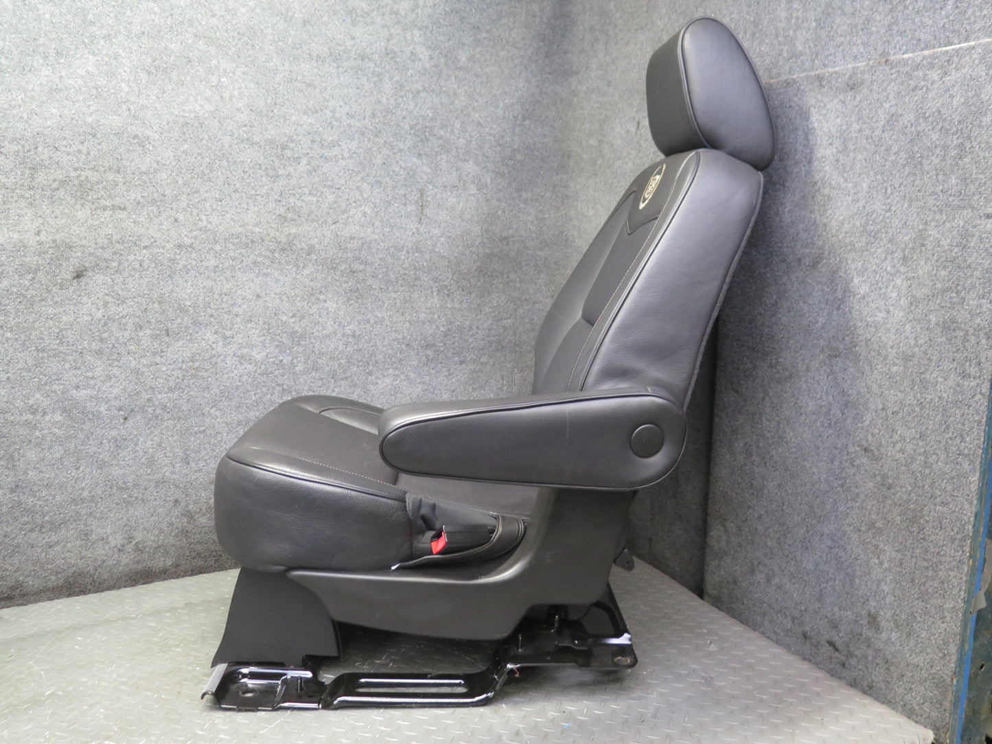 2013-2014 Cadillac Escalade Platinum Rear Second 2ND ROW Leather Seat Set of 2