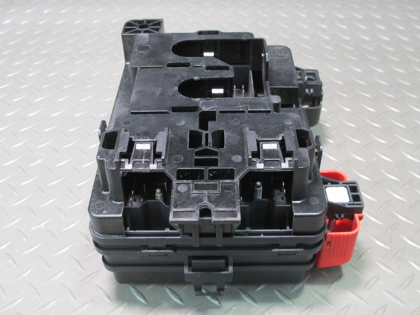 07-09 Pontiac Solstice 2.4L A/T Engine Bay Relay Fuse Box 15876645 OEM