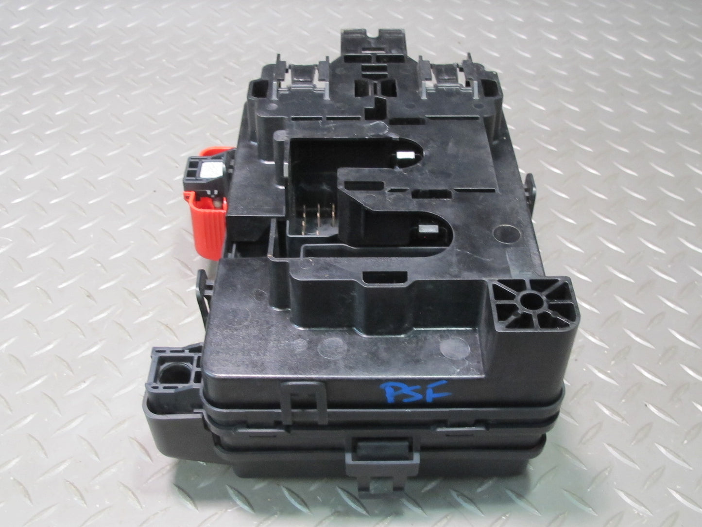 07-09 Pontiac Solstice 2.4L A/T Engine Bay Relay Fuse Box 15876645 OEM