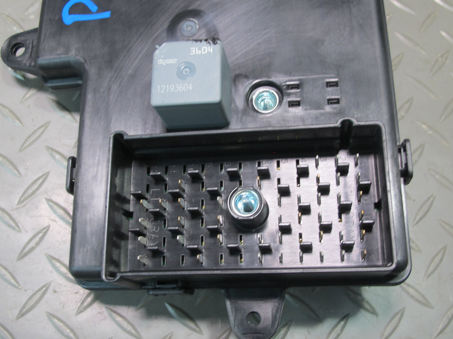 2007 Pontiac Solstice Saturn SKY BCM Body Control Module 25848692 OEM