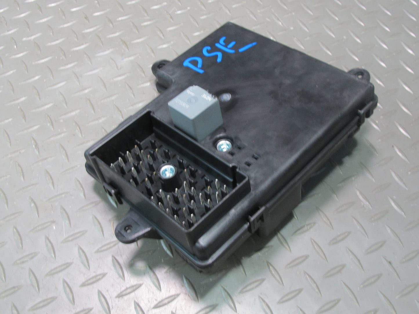 2007 Pontiac Solstice Saturn SKY BCM Body Control Module 25848692 OEM