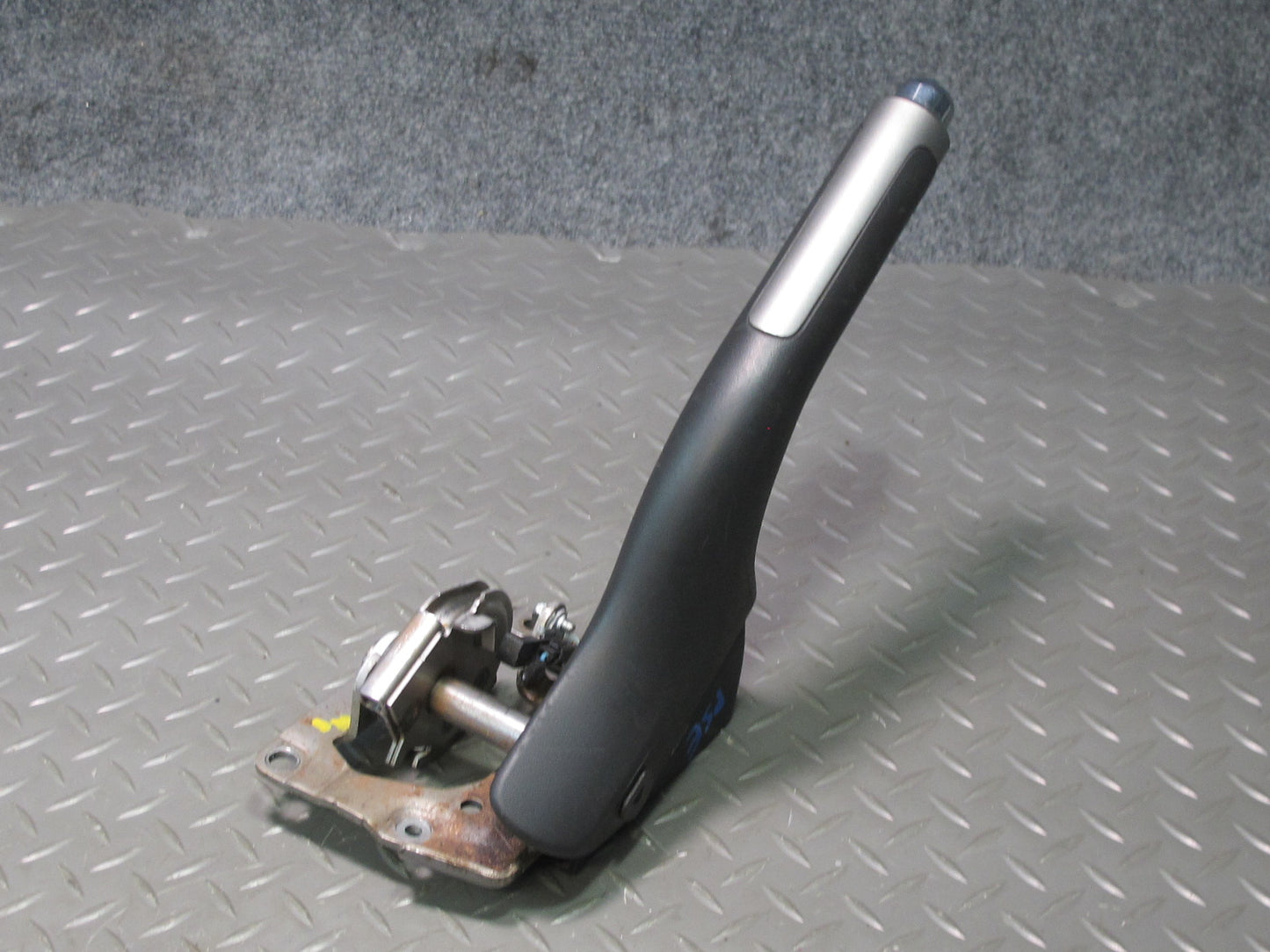 06-09 Pontiac Solstice Emergency Parking Handbrake Lever Handle Black OEM