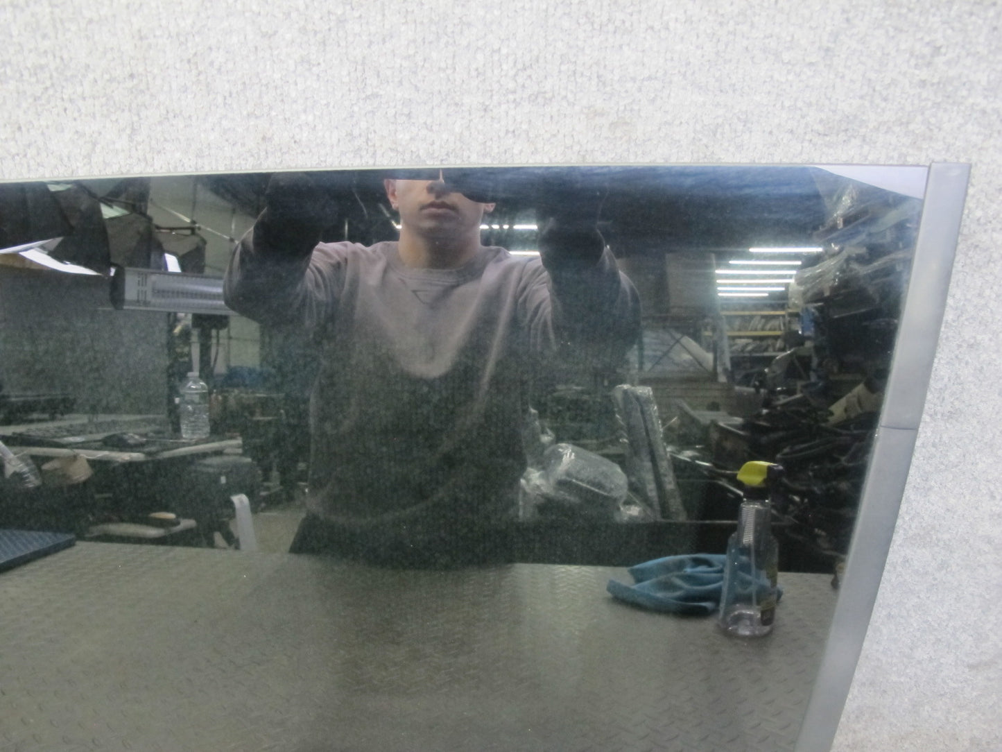 2004-2007 Lexus J100 LX470 Rear Right Quarter Glass Window