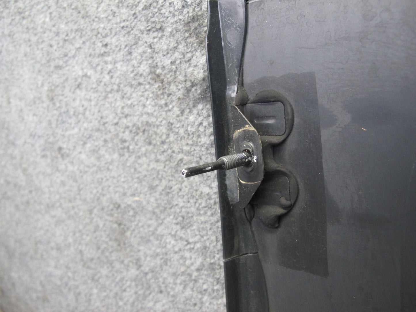 2004-2007 Lexus J100 LX470 Rear Right Quarter Glass Window