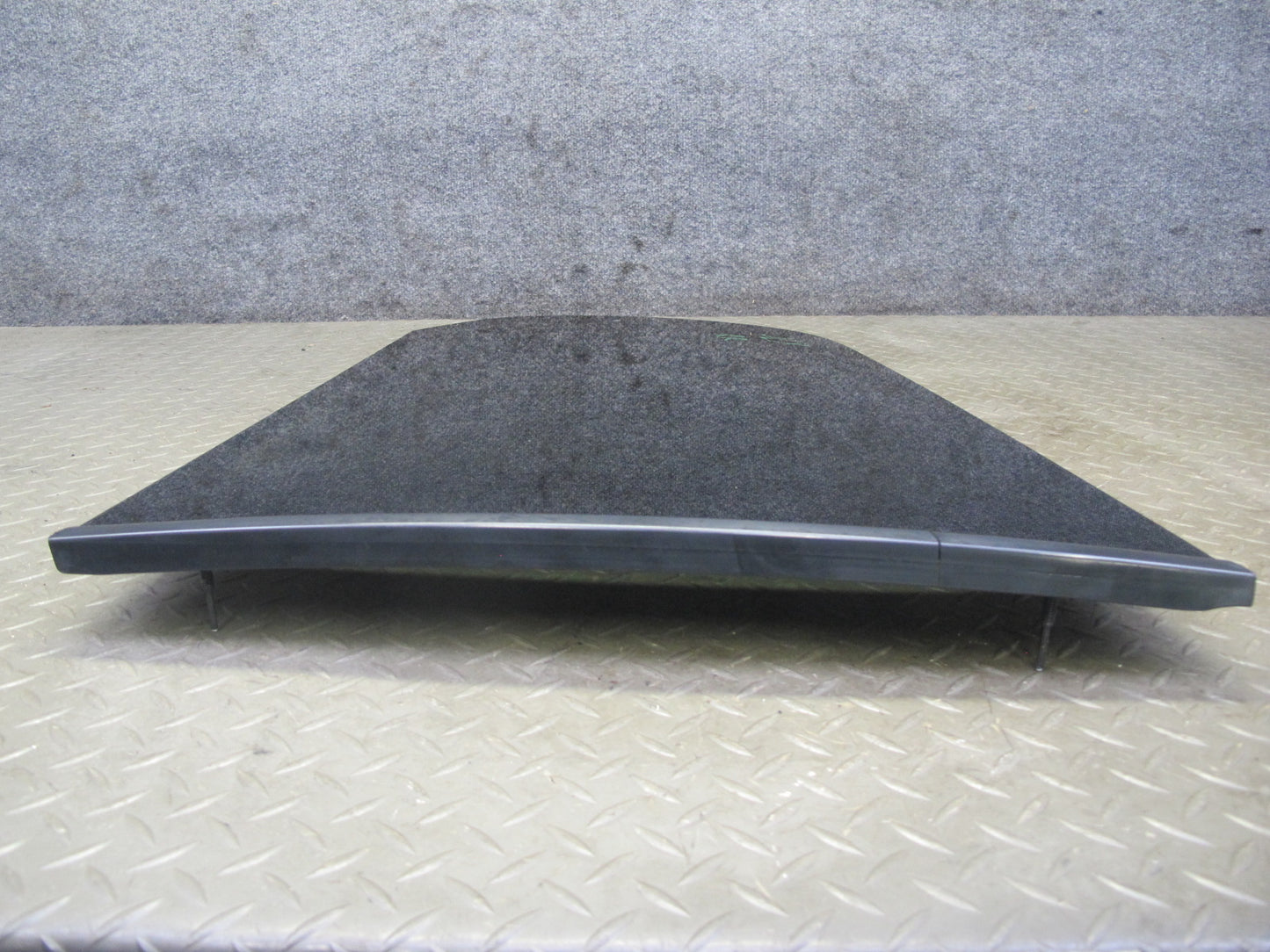 2004-2007 Lexus J100 LX470 Rear Right Quarter Glass Window