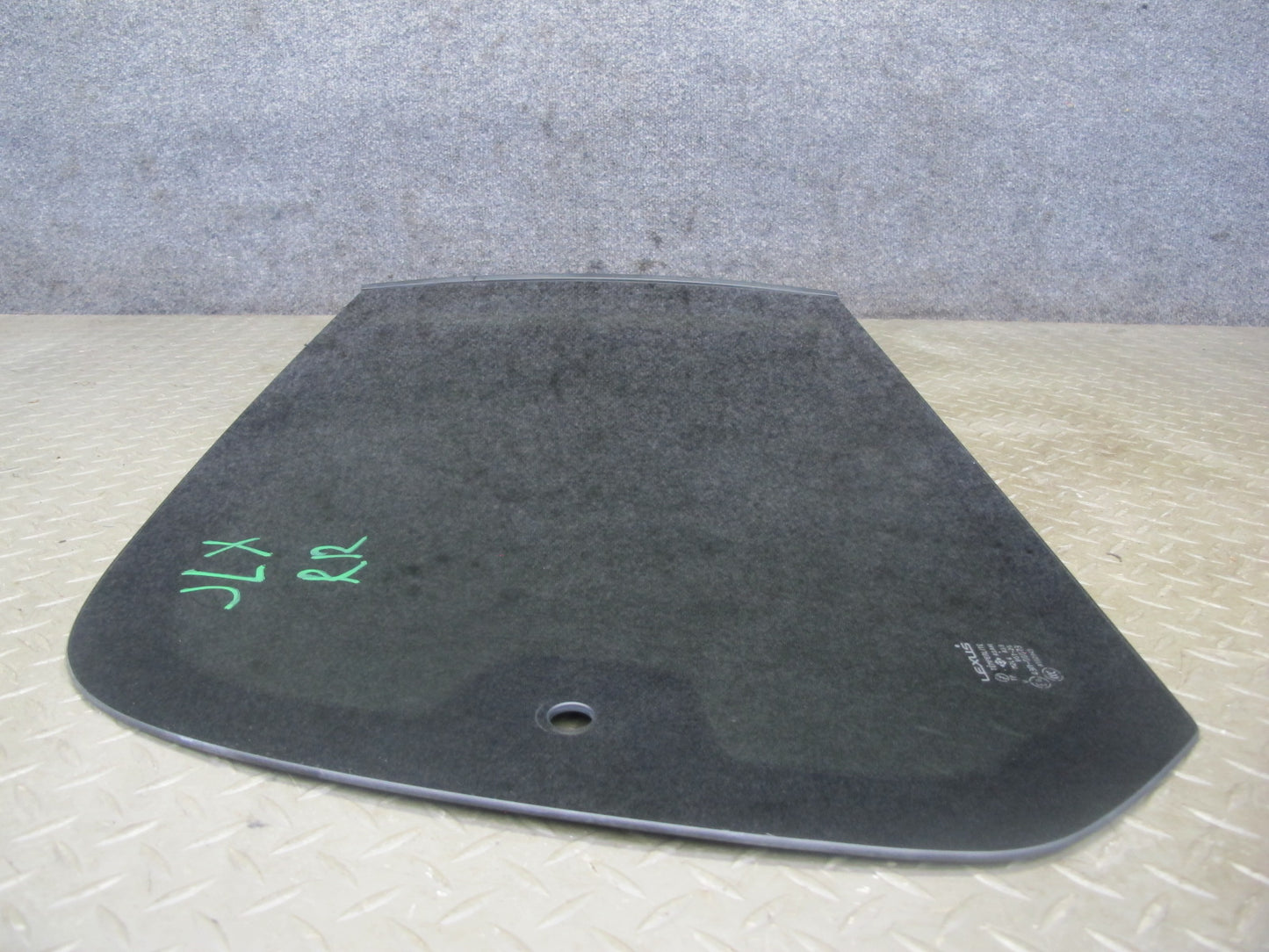 2004-2007 Lexus J100 LX470 Rear Right Quarter Glass Window