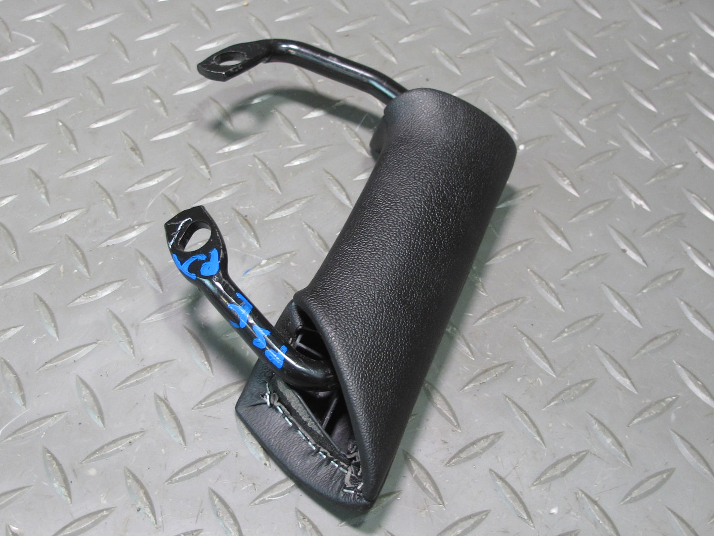 06-10 Pontiac Solstice Center Console Grab Handle Black OEM