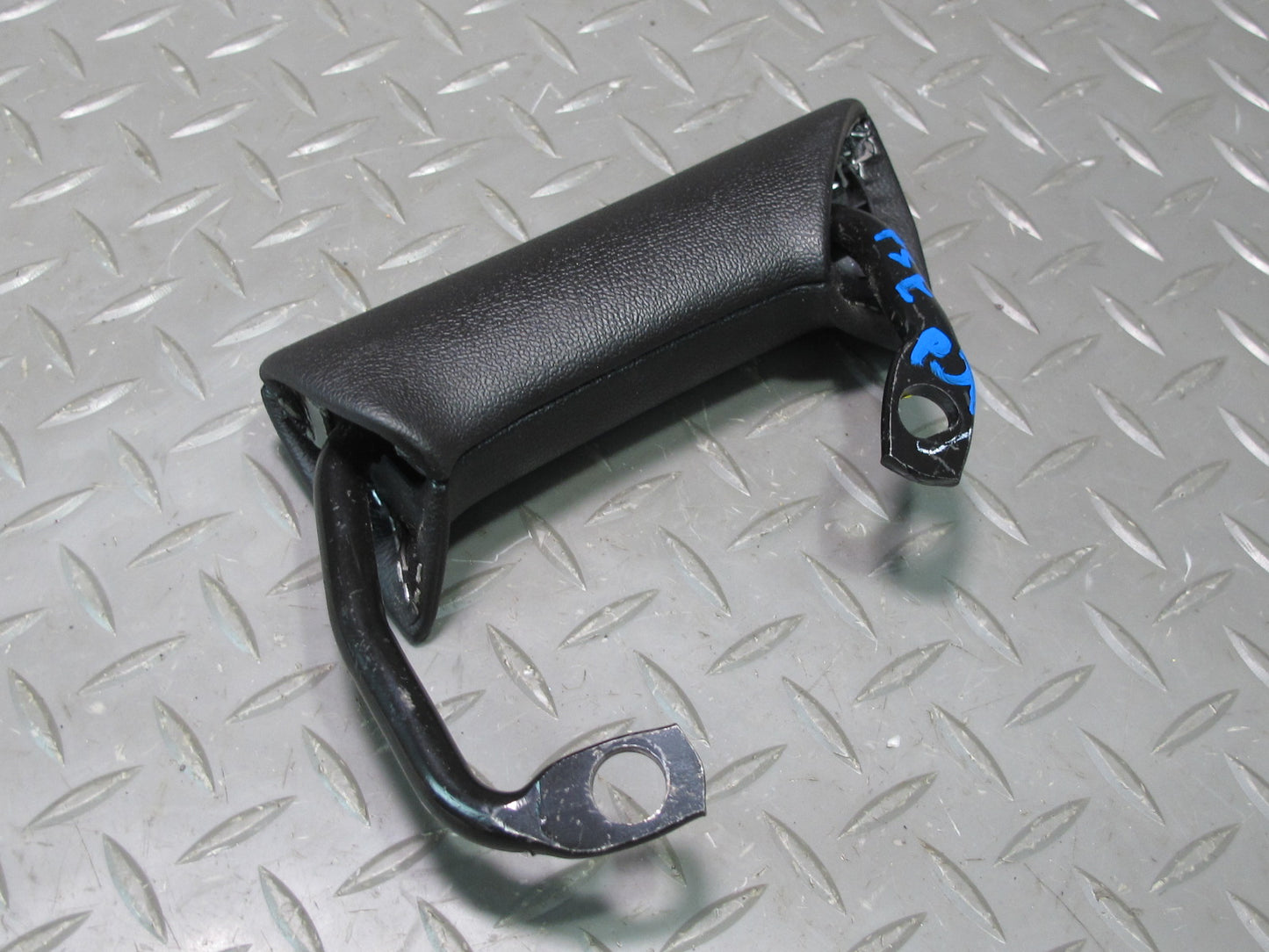 06-10 Pontiac Solstice Center Console Grab Handle Black OEM