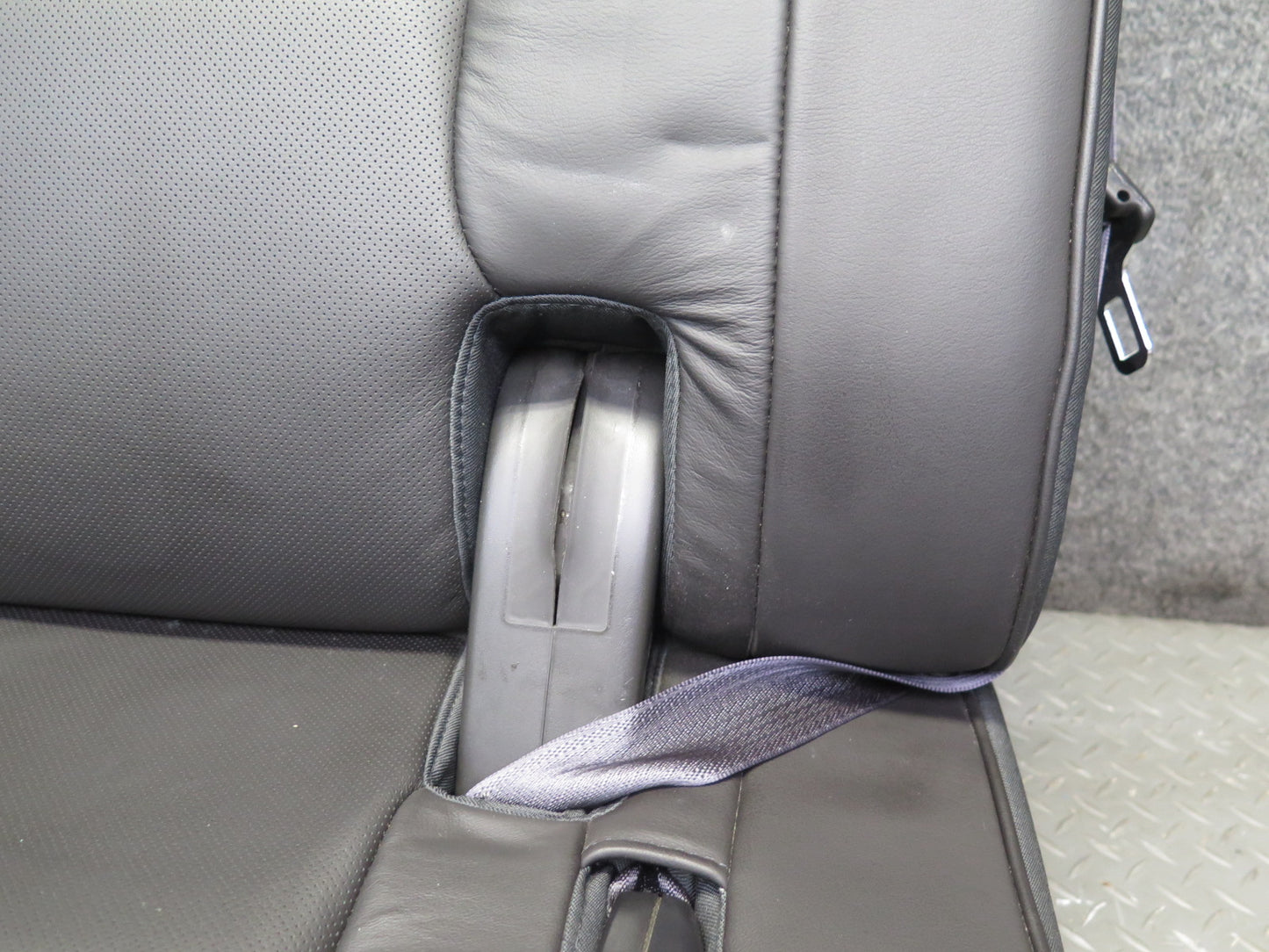 2012-2014 Cadillac Escalade Platinum Rear Right Third 3RD ROW Leather Seat