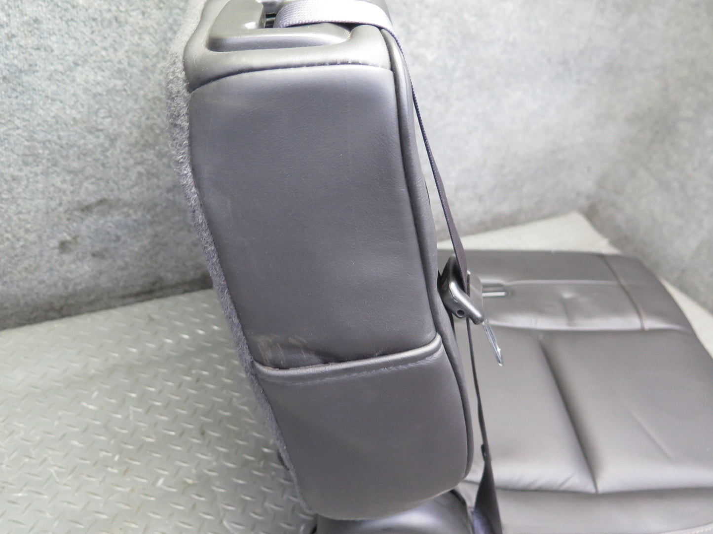 2012-2014 Cadillac Escalade Platinum Rear Right Third 3RD ROW Leather Seat