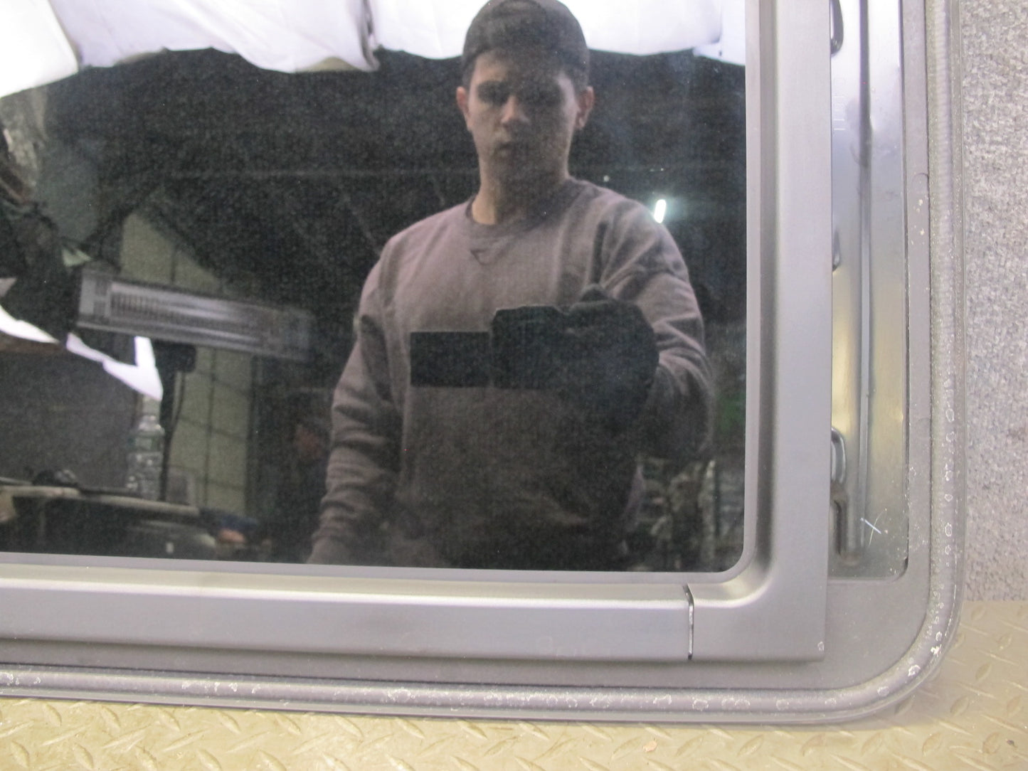 2001-2007 Lexus UZJ100L LX470 Sunroof Glass Window