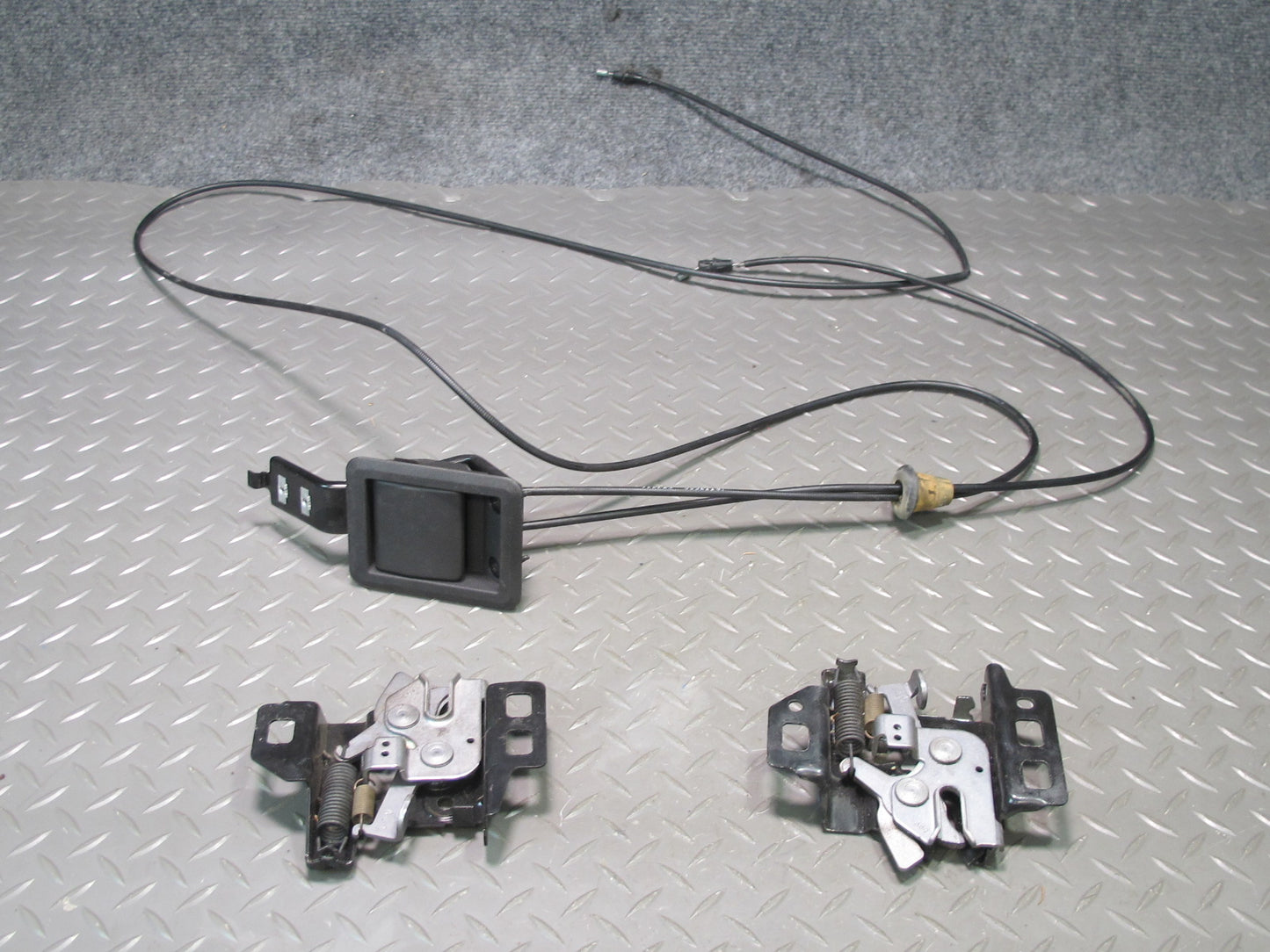 06-10 Pontiac Solstice Saturn SKY Front Hood Lock Latch Set w Release Cable OEM