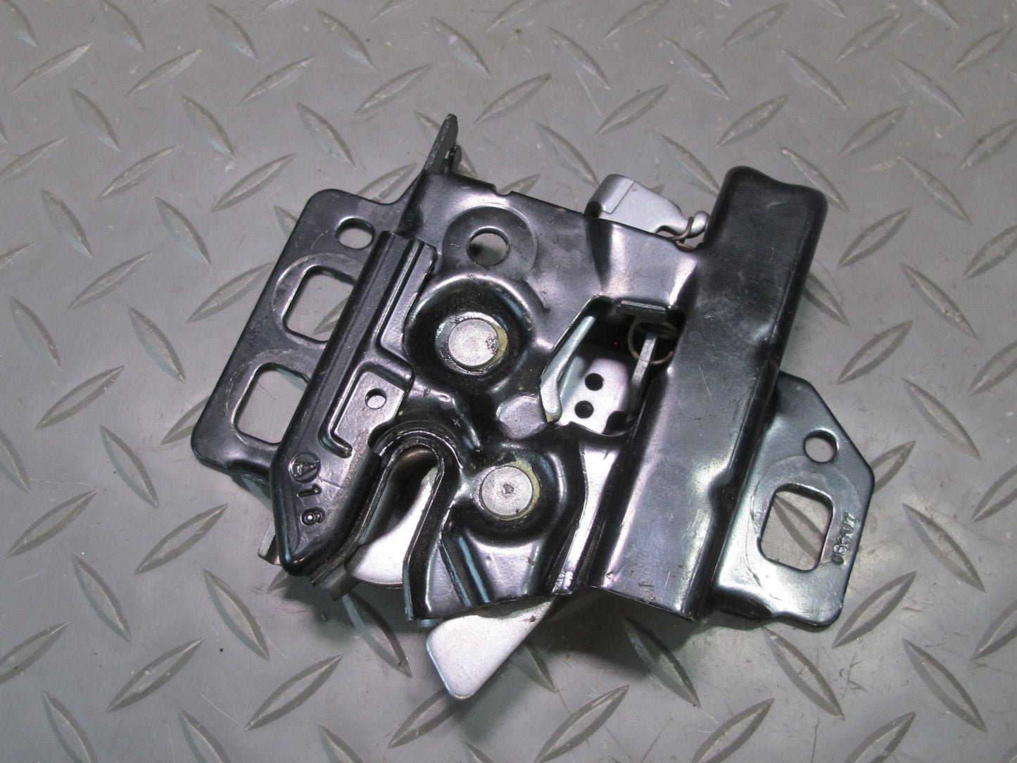 06-10 Pontiac Solstice Saturn SKY Front Hood Lock Latch Set w Release Cable OEM