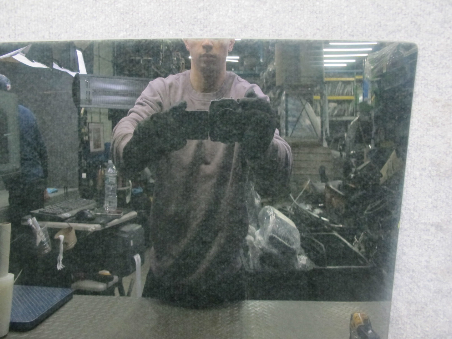 2003-2007 Lexus UZJ100L LX470 Rear Right Door Glass Window