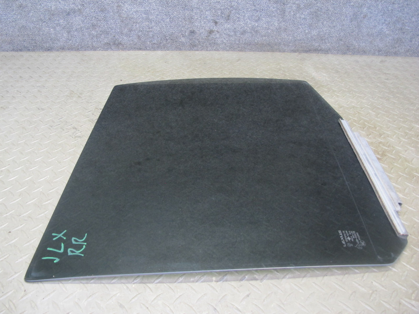 2003-2007 Lexus UZJ100L LX470 Rear Right Door Glass Window