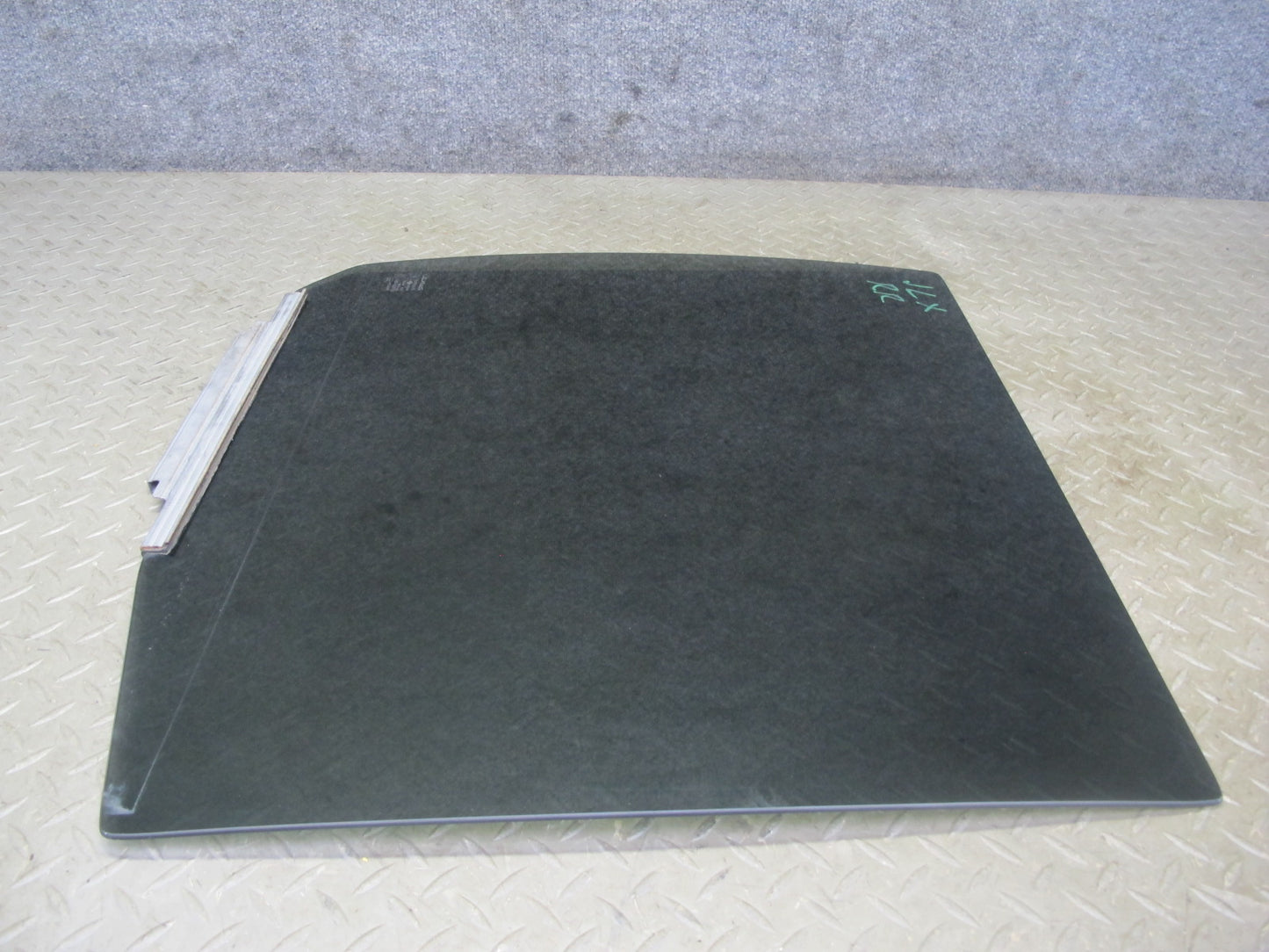 2003-2007 Lexus UZJ100L LX470 Rear Right Door Glass Window