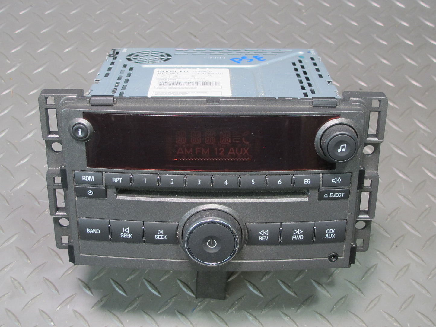 06-08 Pontiac Solstice AM FM Stereo Radio CD Disc Player Head Unit 15878904 OEM