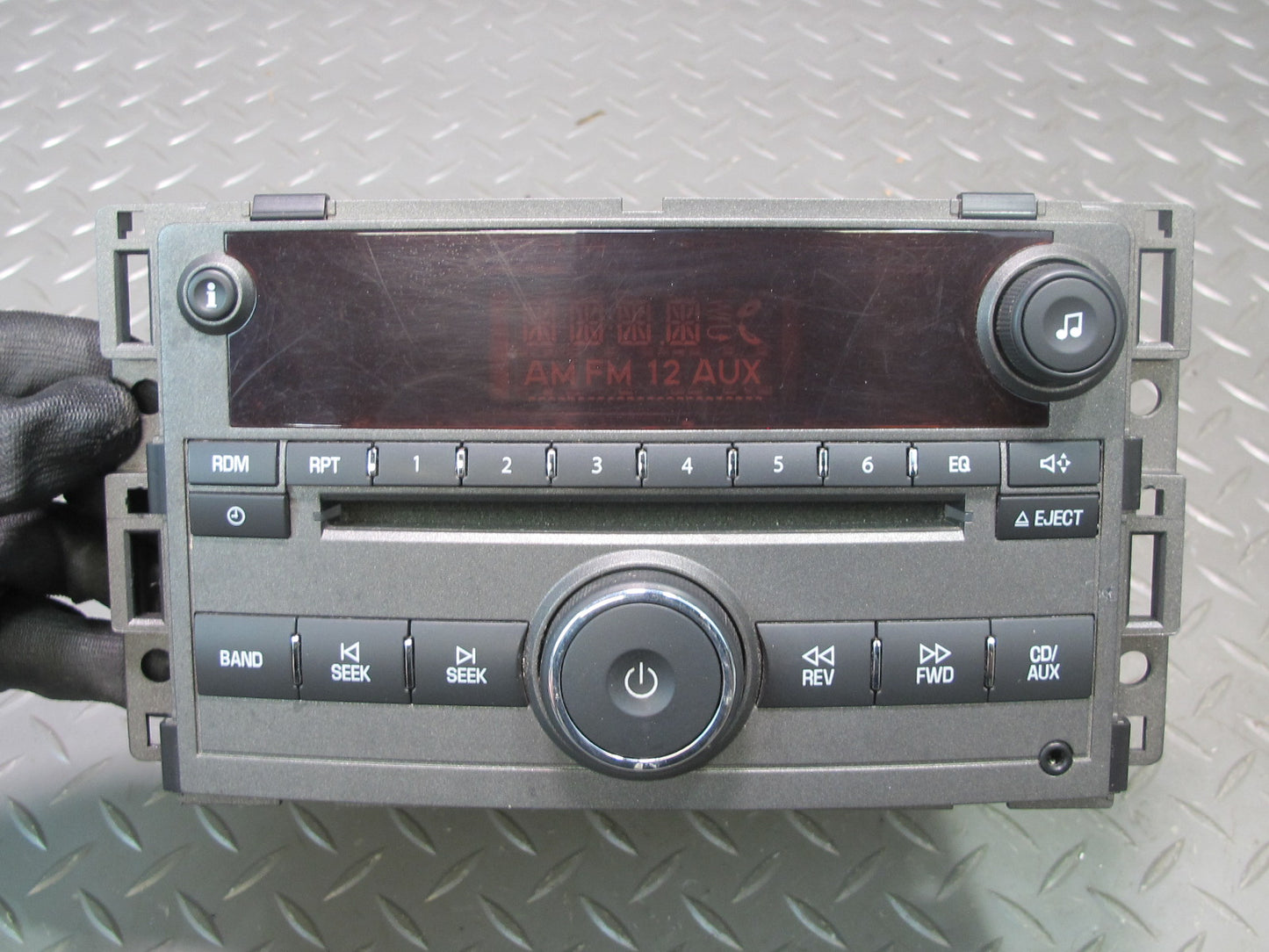 06-08 Pontiac Solstice AM FM Stereo Radio CD Disc Player Head Unit 15878904 OEM