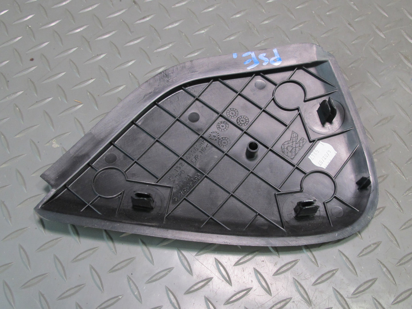 06-10 Pontiac Solstice Saturn SKY Dash Front Right & Left END Cap Trim Cover OEM