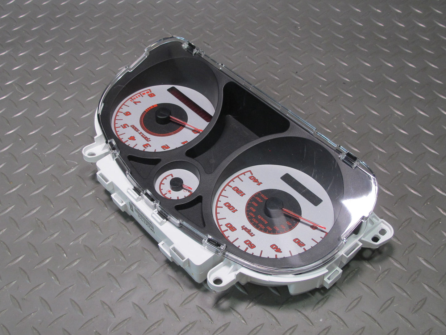 06-09 Pontiac Solstice 2.4L A/T Instrument Cluster Gauge Speedometer OEM