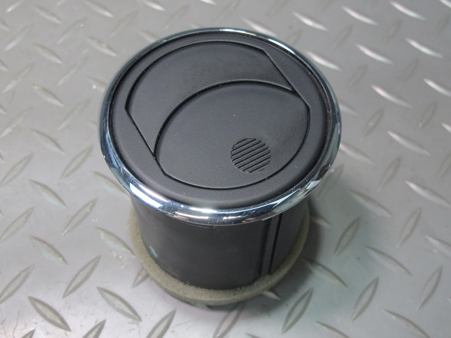 06-09 Pontiac Solstice Set of 4 Dash Front Left & Right A/C Air Vent OEM