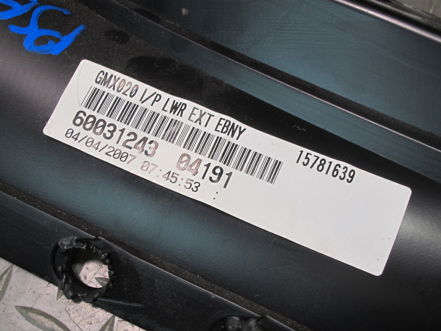 06-09 Pontiac Solstice Front Center Console Trim Panel Black 15781639 OEM