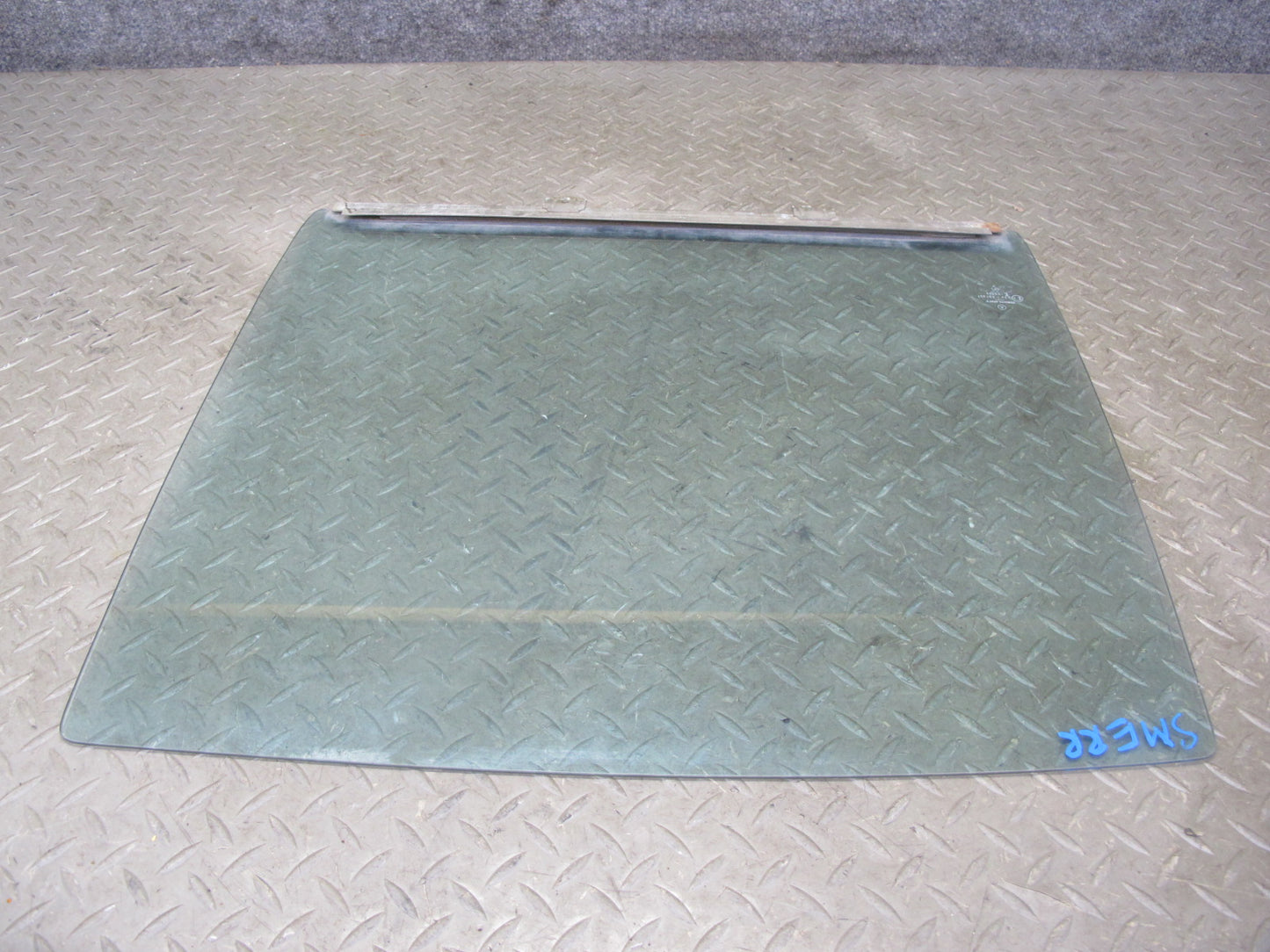 75-85 Mercedes W123 300D 240D Sedan Rear Right Door Glass Window OEM