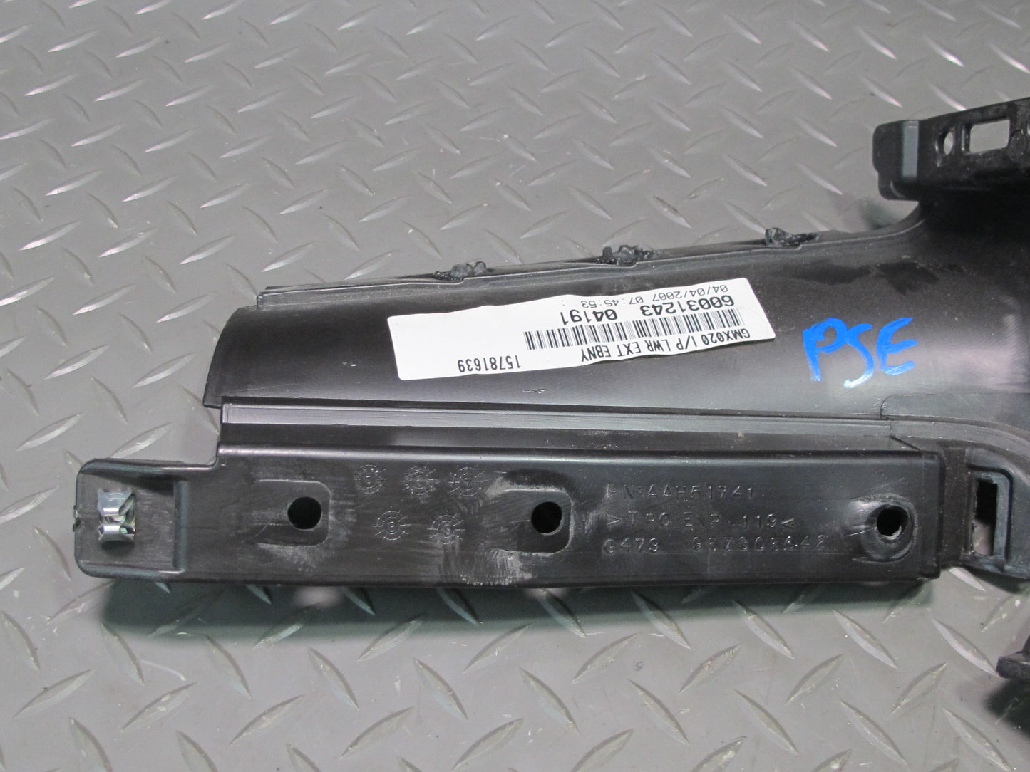 06-09 Pontiac Solstice Front Center Console Trim Panel Black 15781639 OEM