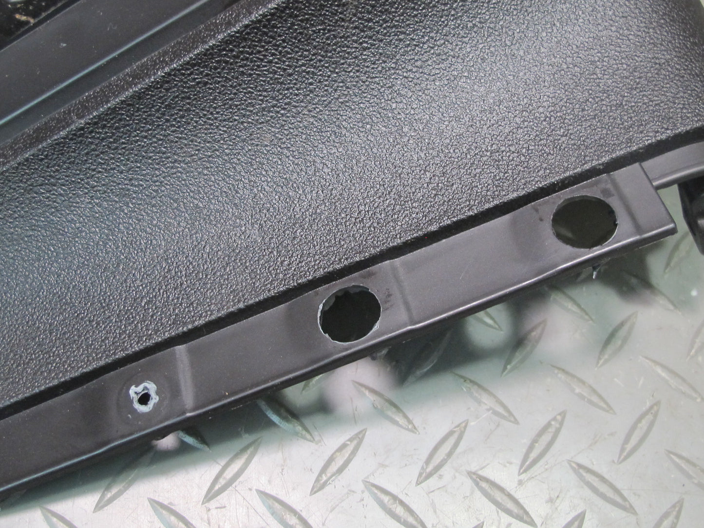 06-09 Pontiac Solstice Front Center Console Trim Panel Black 15781639 OEM