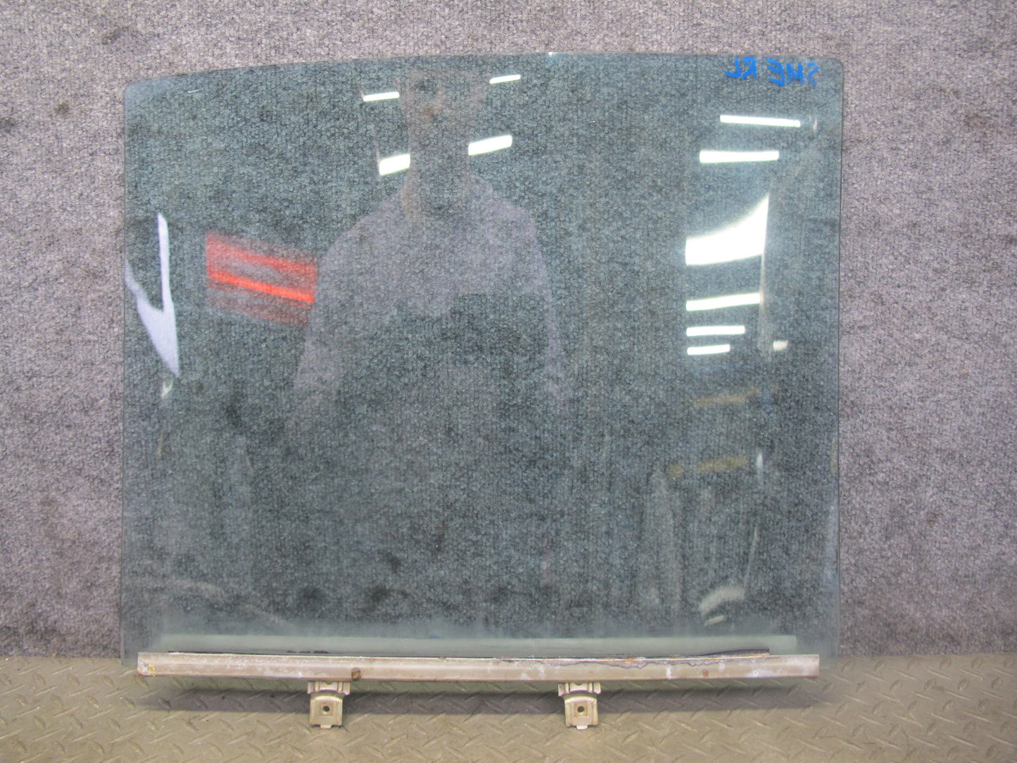 75-85 Mercedes W123 300D 240D Sedan Rear Left Door Glass Window OEM