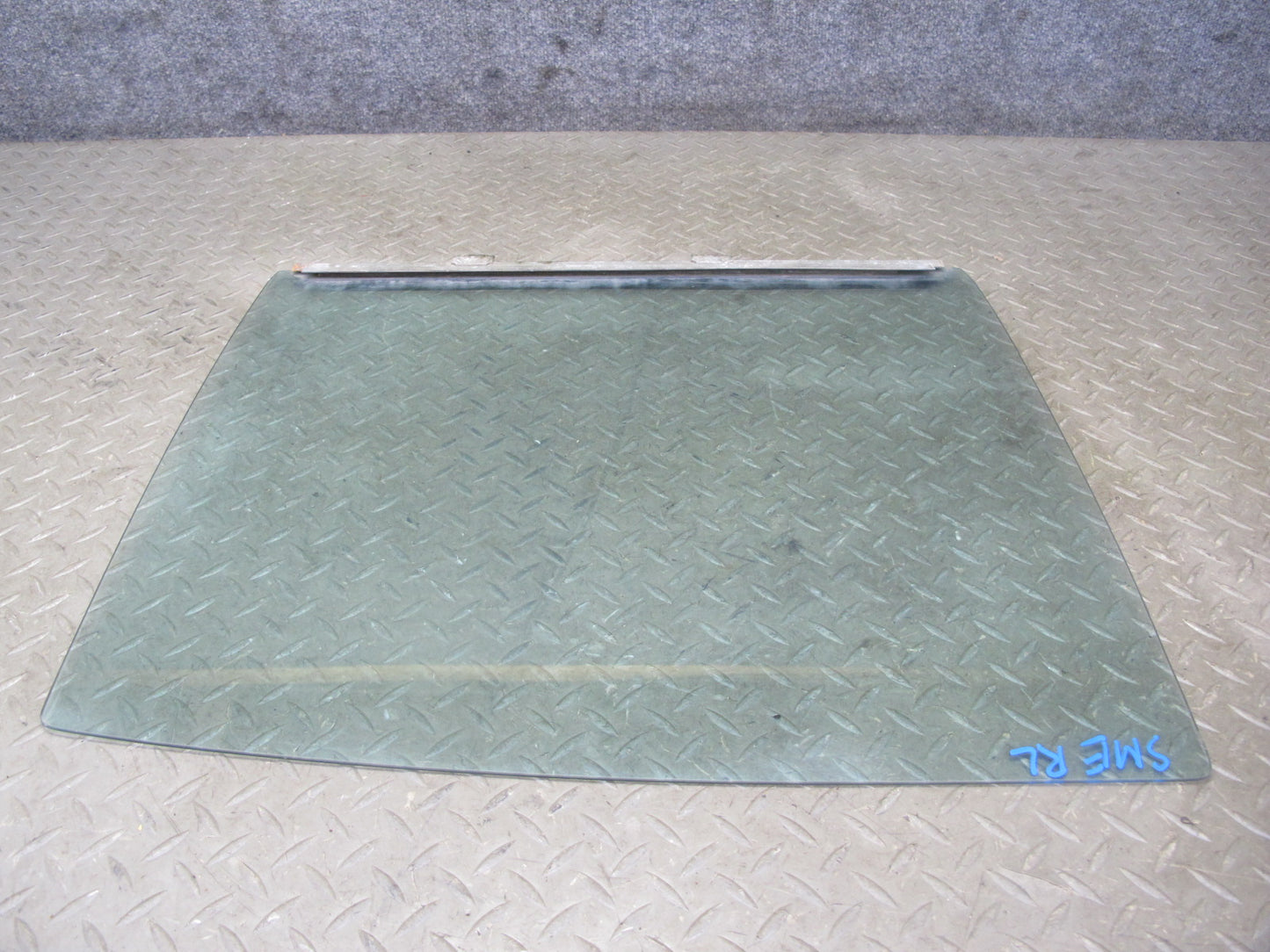 75-85 Mercedes W123 300D 240D Sedan Rear Left Door Glass Window OEM