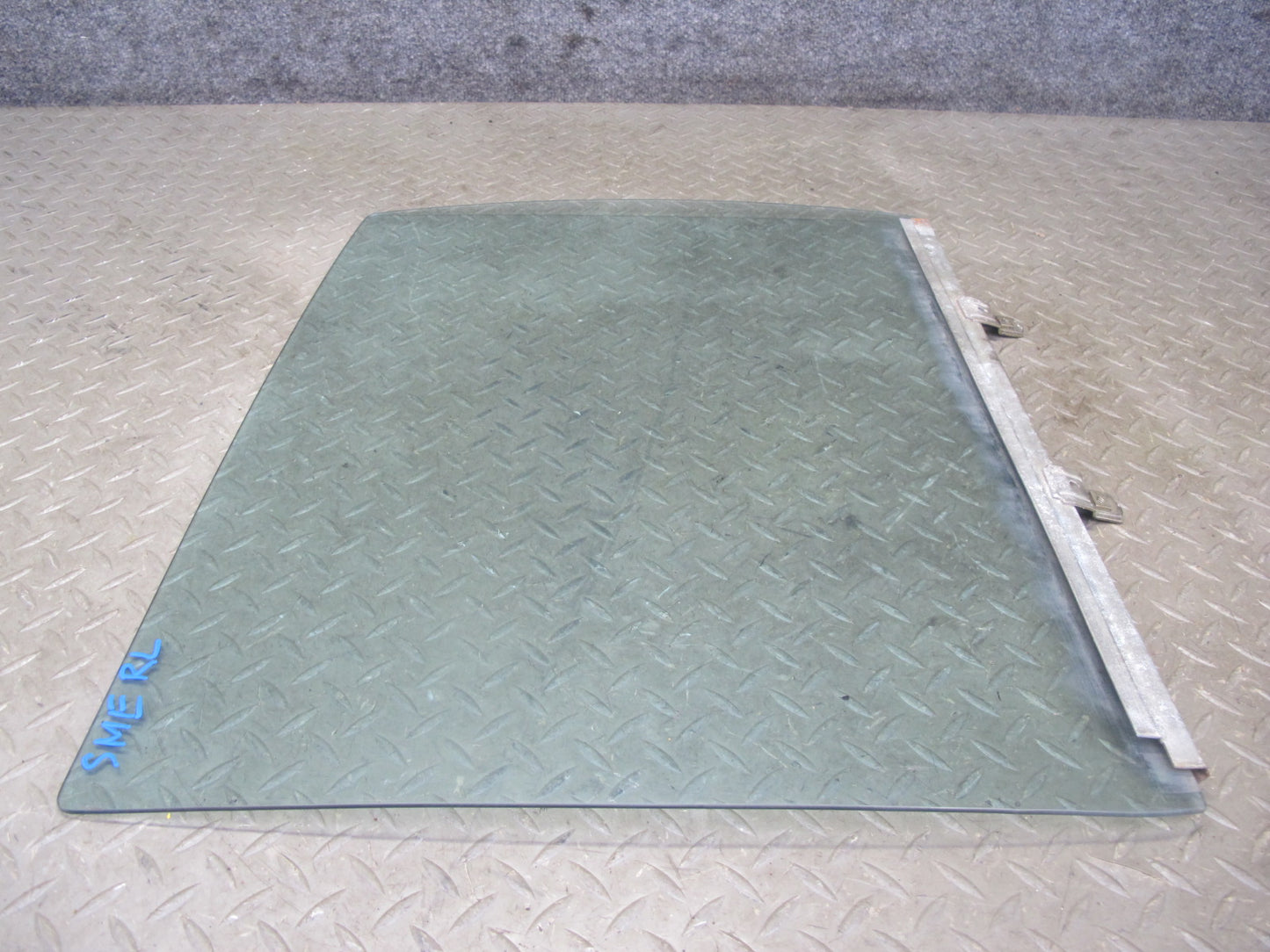 75-85 Mercedes W123 300D 240D Sedan Rear Left Door Glass Window OEM