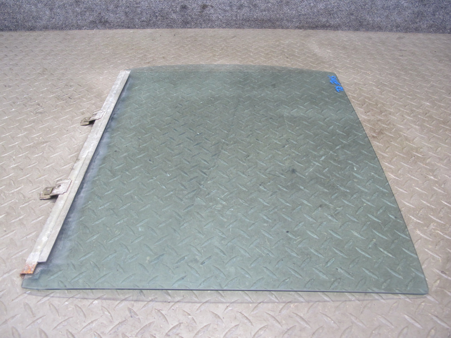 75-85 Mercedes W123 300D 240D Sedan Rear Left Door Glass Window OEM